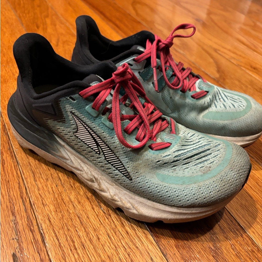 Altra Ego Running Shoes Women size 6.5